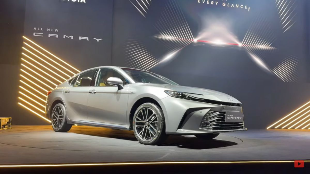 new toyota camry 2024