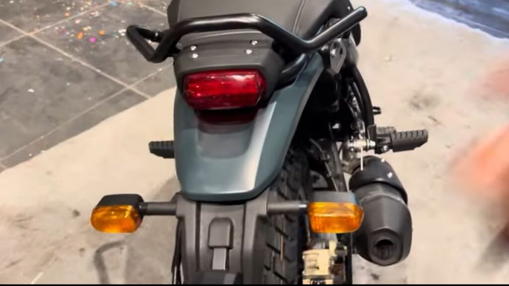 Royal Enfield Scram 440 rear design