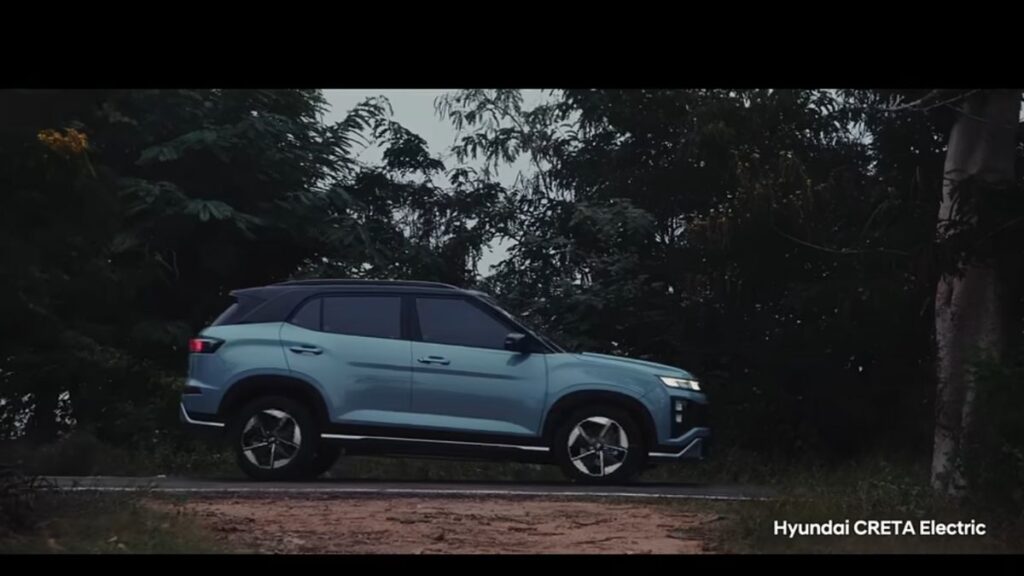 hyundai creta electric side profile and alloy wheels