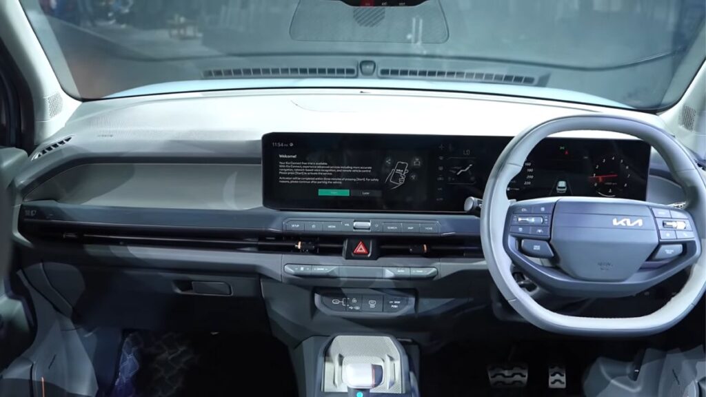 kia syros interior